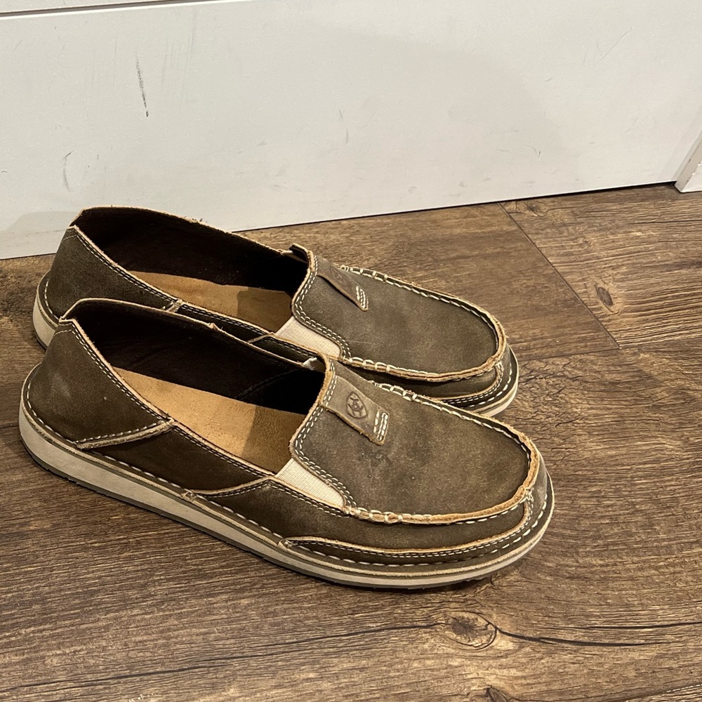 Ariat cruiser casual